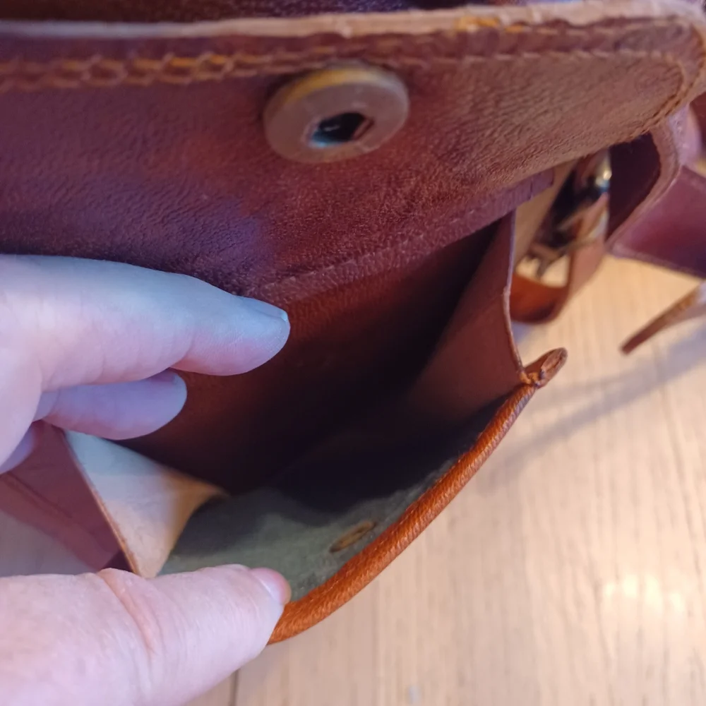 MEN'S VINTAGE LEATHER CROSSBODY MESSENGER BAG